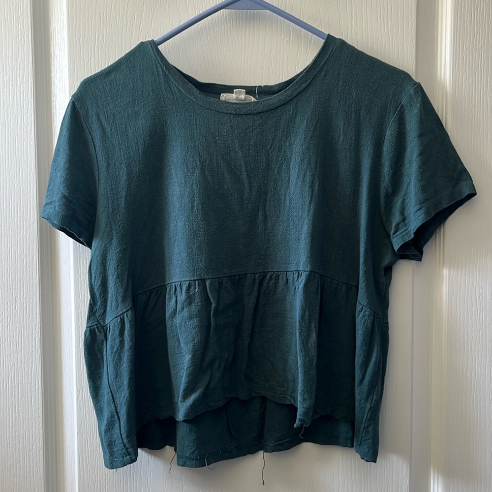 Cute cropped shirt! so easy to dress up or down